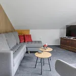 Haus Wanderglueck 펜션